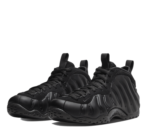 All black nike sales foams