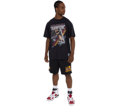 Mitchell & Ness Cavs 16 Mesh Shorts