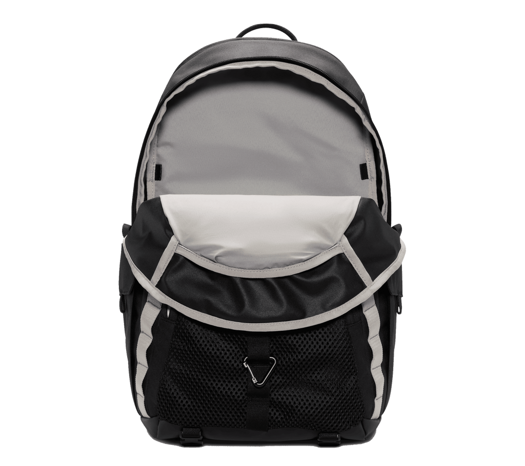 Nike ACG DAYMAX Backpack