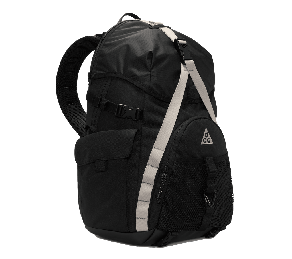 Nike ACG DAYMAX Backpack