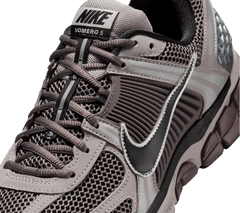 Nike Zoom Vomero 5
