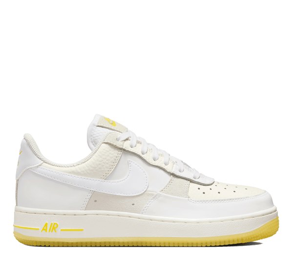 White and yellow nike air hotsell force 1