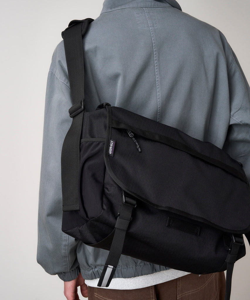 Gramicci Messenger Bag
