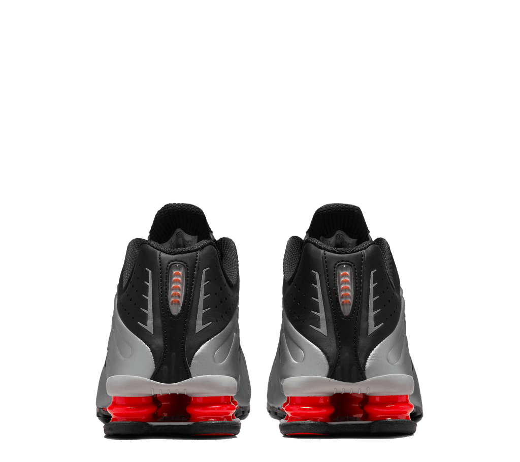 Nike Shox R4