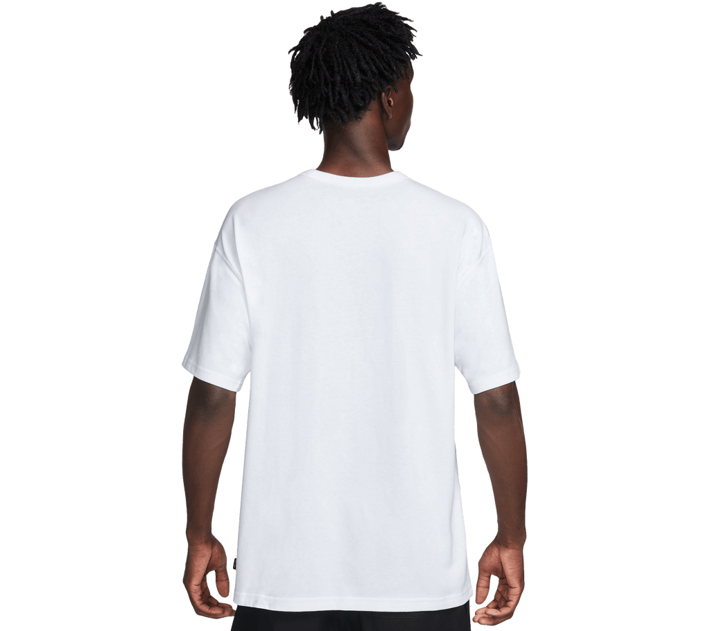 Nike Premium Essentials T-Shirt