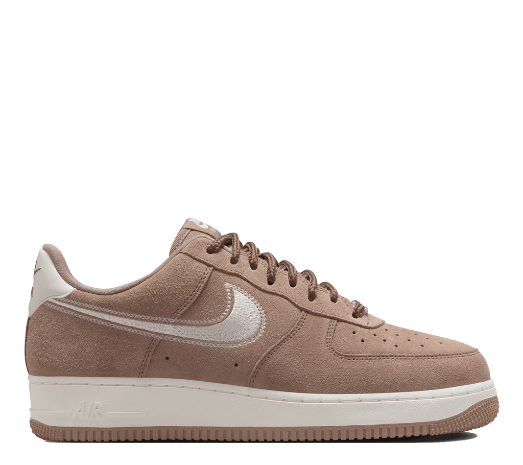 Nike Air Force 1 '07 LV8