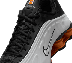 Nike Shox R4
