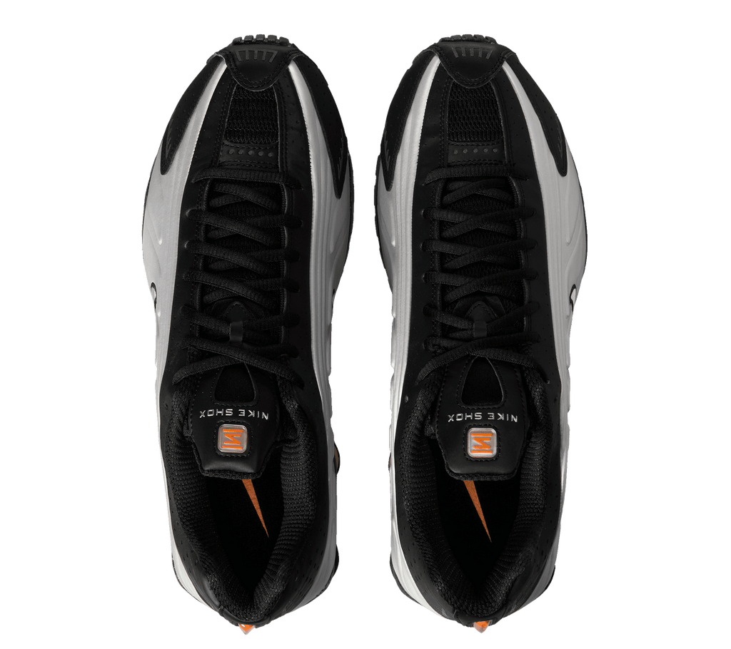 Nike Shox R4