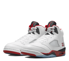 LAUNCH LIVE | Air Jordan 5 Retro "Black Tongue"