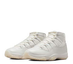 W Air Jordan 11 Retro "Pearl"