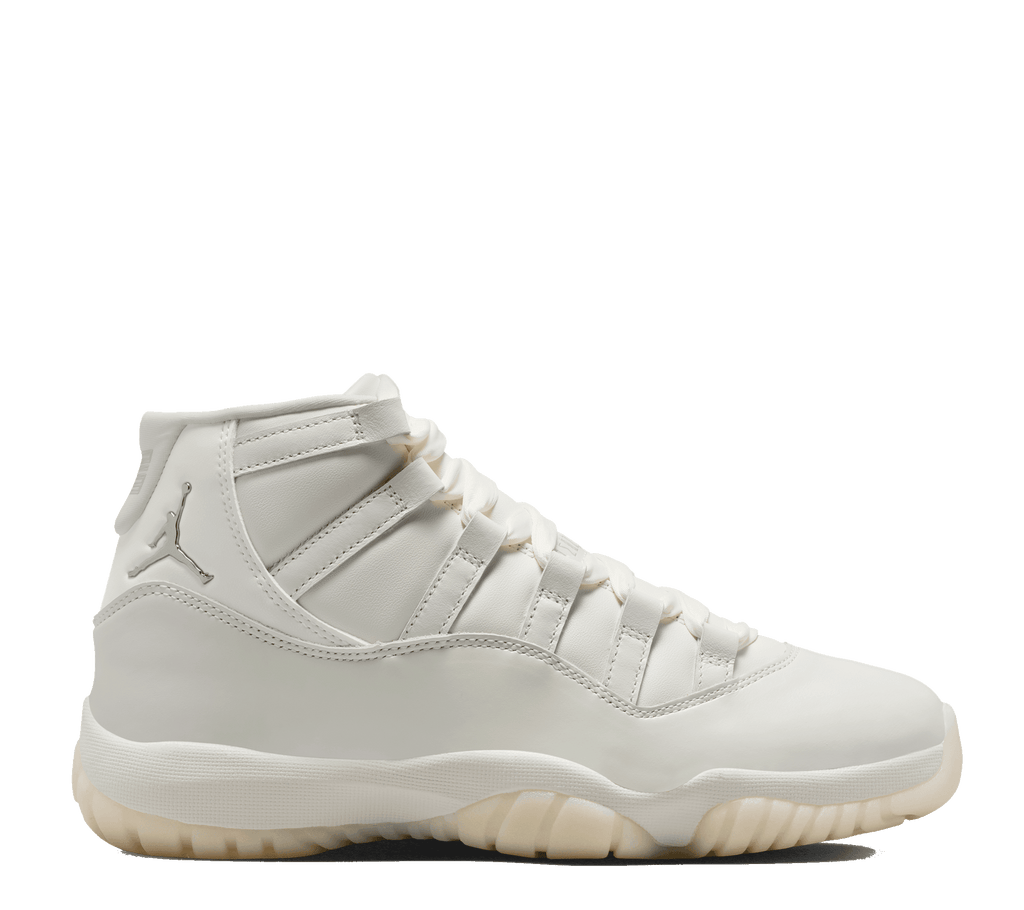 W Air Jordan 11 Retro "Pearl"