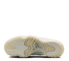 W Air Jordan 11 Retro "Pearl"