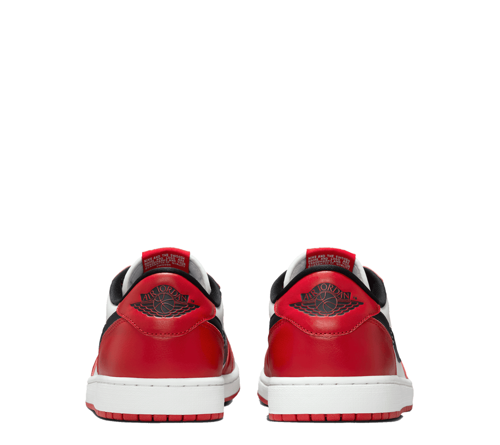 Air Jordan 1 Retro Low OG "Chicago"