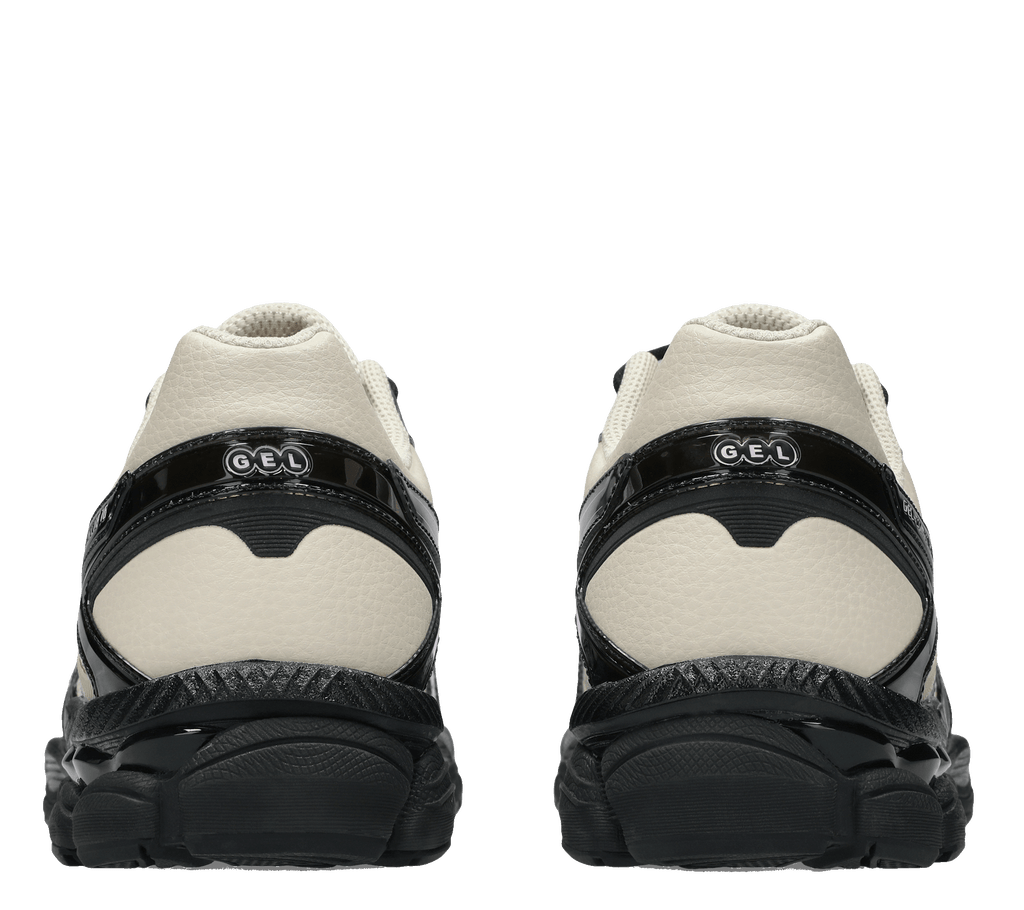 Finesse x Asics GEL-CUMULUS 16™