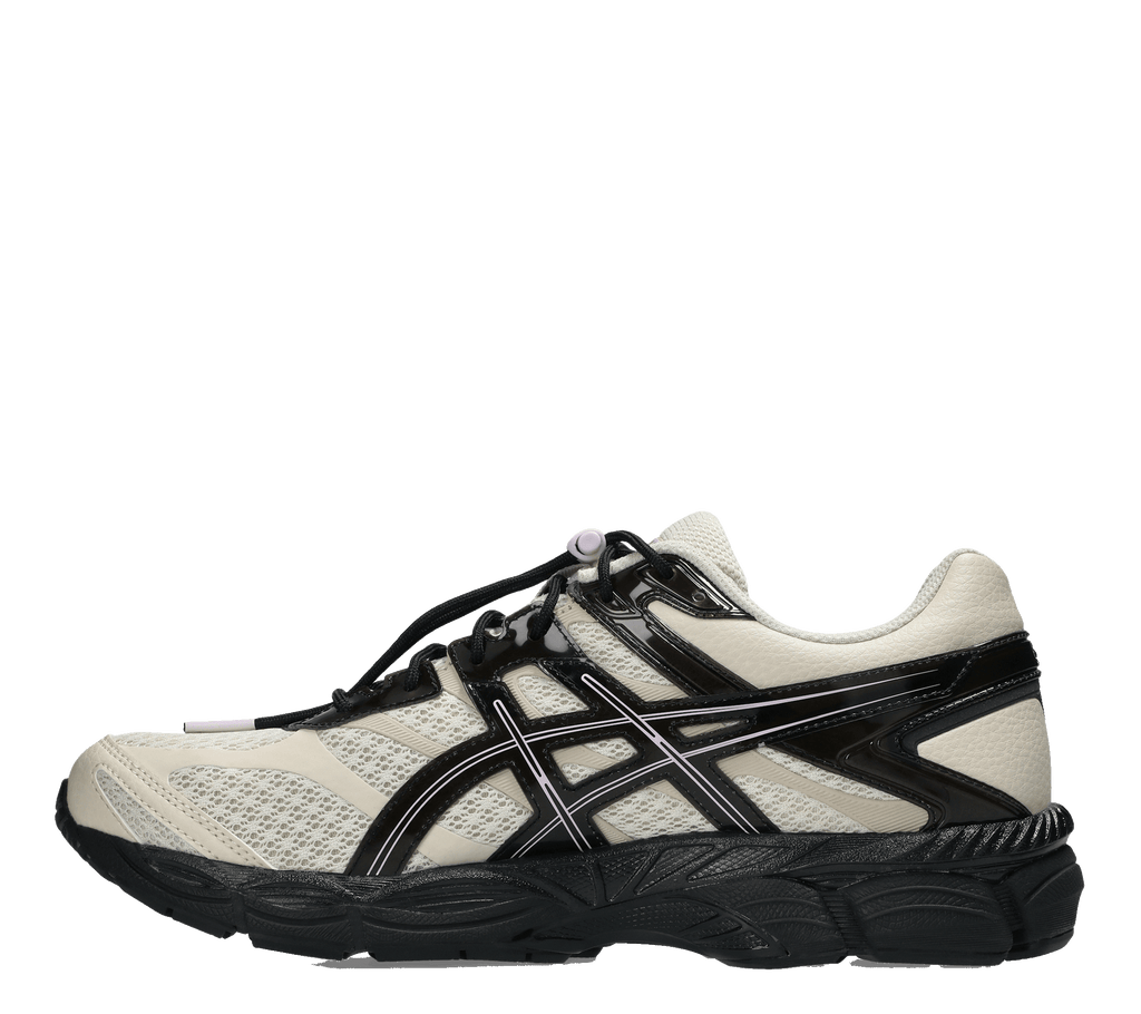 Finesse x Asics GEL-CUMULUS 16™