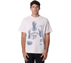 Mitchell & Ness "In The Moment" T-Shirt