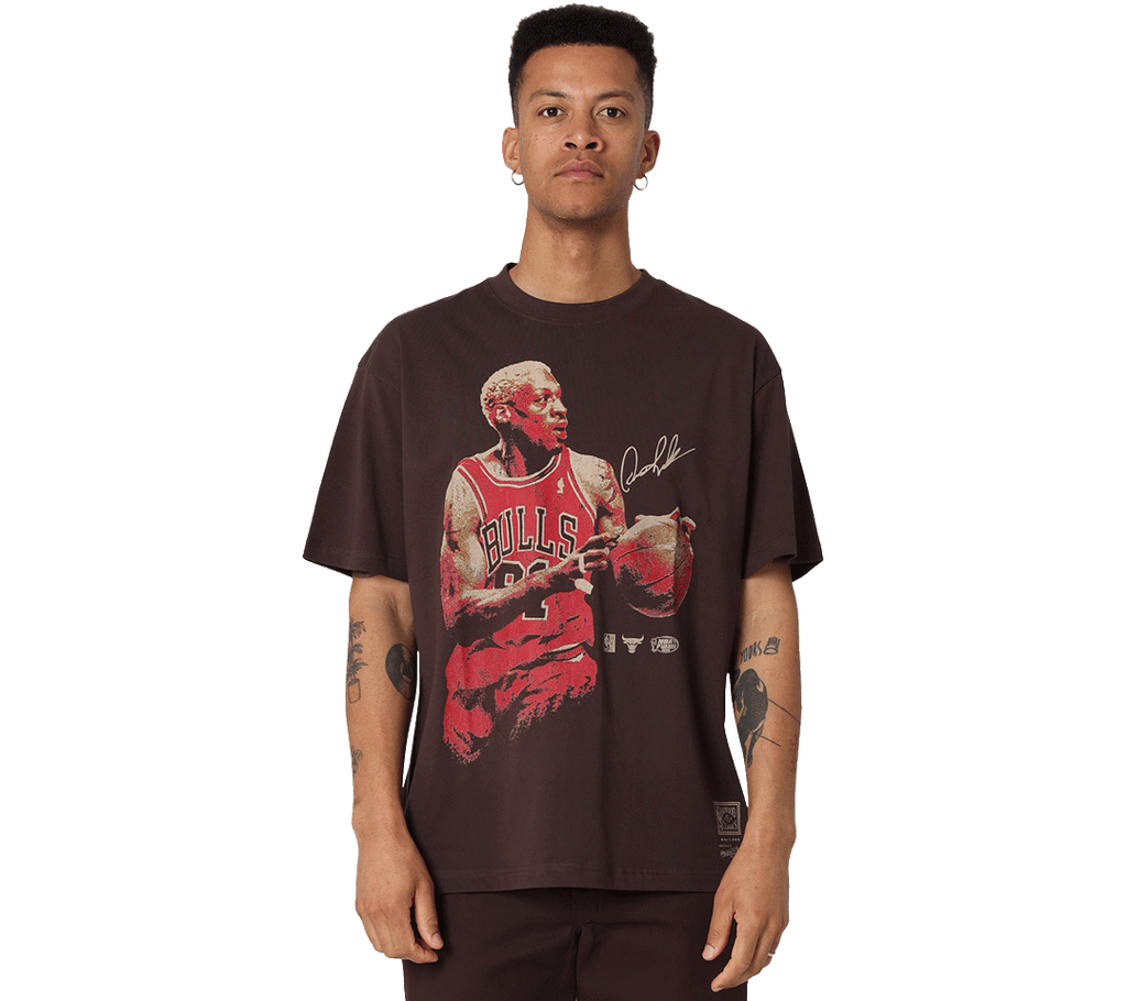 Mitchell & Ness "In The Moment" T-Shirt