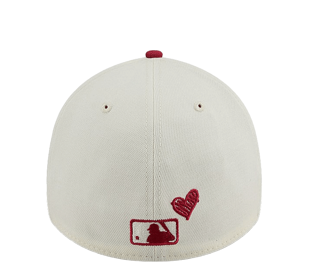 New Era 39THIRTY A-Frame Fitted "Heart Sketch"