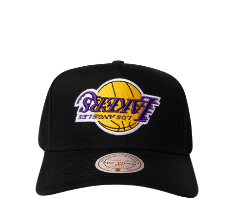 Mitchell & Ness Pro Pinch Adjustable "Upside Down"