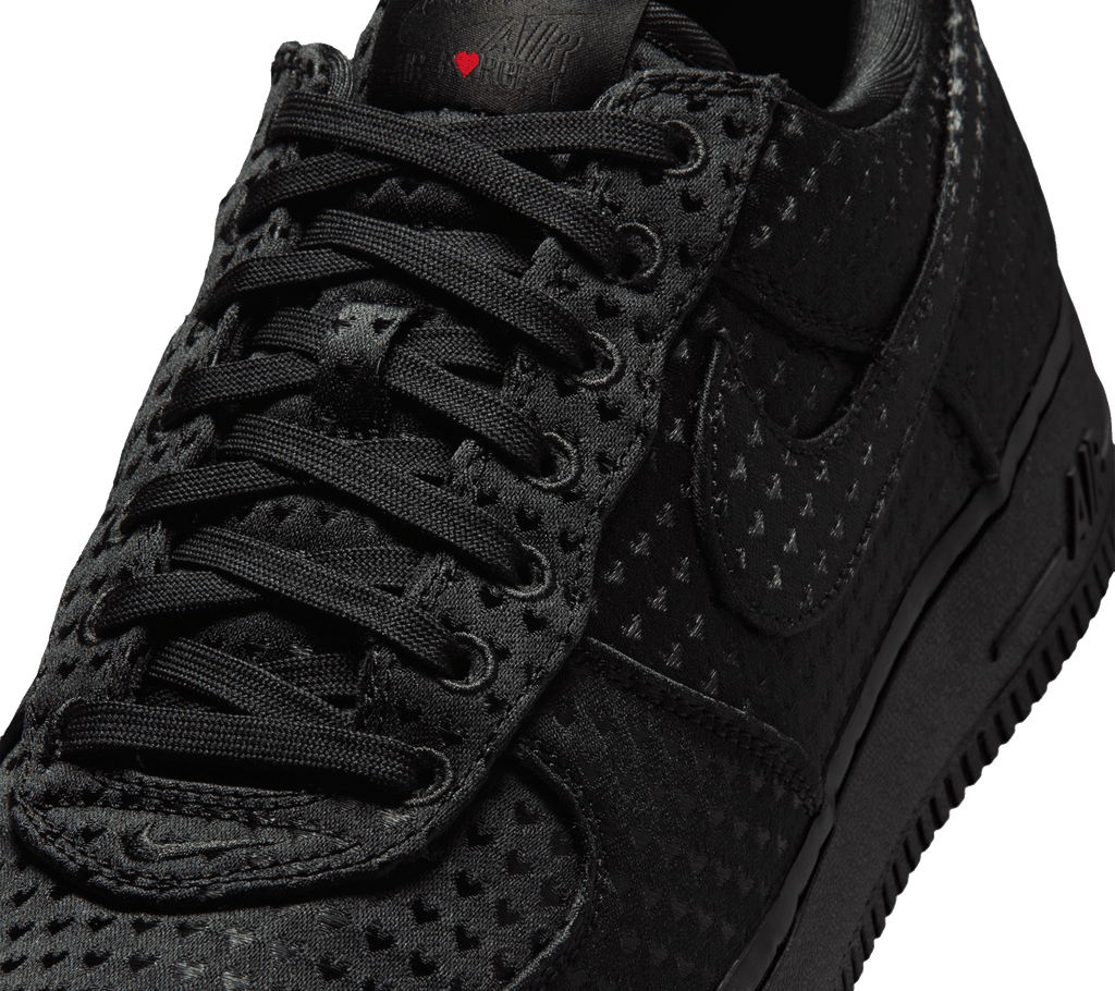 Nike Air Force 1 Retro "Valentines"