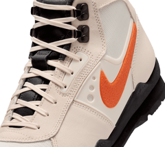 Nike BLTRO QS