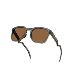 MotoGP™ x Oakley HSTN SQ
