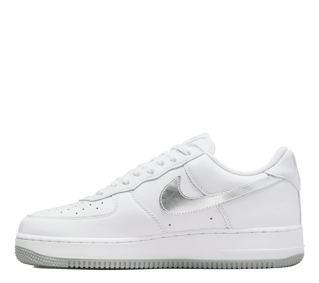 Nike air force low white hotsell