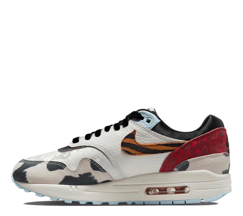 Nike store on 87 hot sale