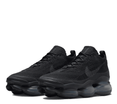 W Nike Air Max Scorpion Flyknit "Triple Black"